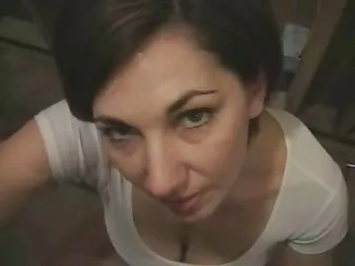 Hänen pupunsa ilmaiset seksivideot on enemmän kuin valmis