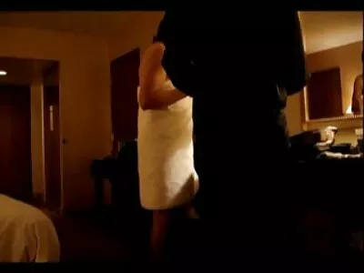 Teini pari ilmaista ponoa saada se hardcore hämärässä huoneessa