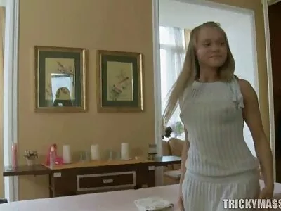Dildoing hänen märkä ilmaiset pornovideot cunny
