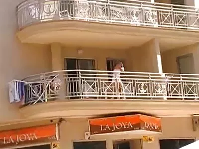 Melko meksikolainen brunette vaimo tehdä porno ilmaista pornoa kuuma seksi hauskaa aviomiehen kanssa ja jakaa verkossa