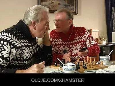 A ilmaista lesbo pornoa hottie on tweaking hänen clit