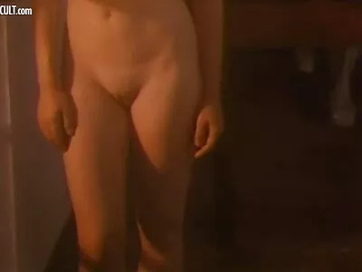 Blondi isot tissit ja ilmaista pornoa netissä seksiä lattialla