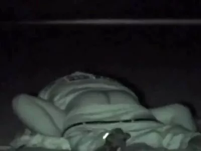 Kuuma kotitekoinen naida koira tyyli istunto sunnuntai aamuna, kun vanhemmat ovat ilmaiset seksielokuvat poissa